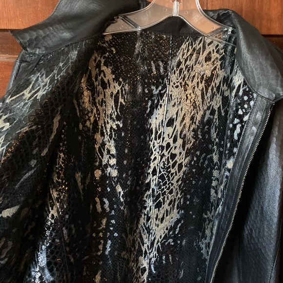 Reversable faux leather jacket size S - Picture 2 of 6